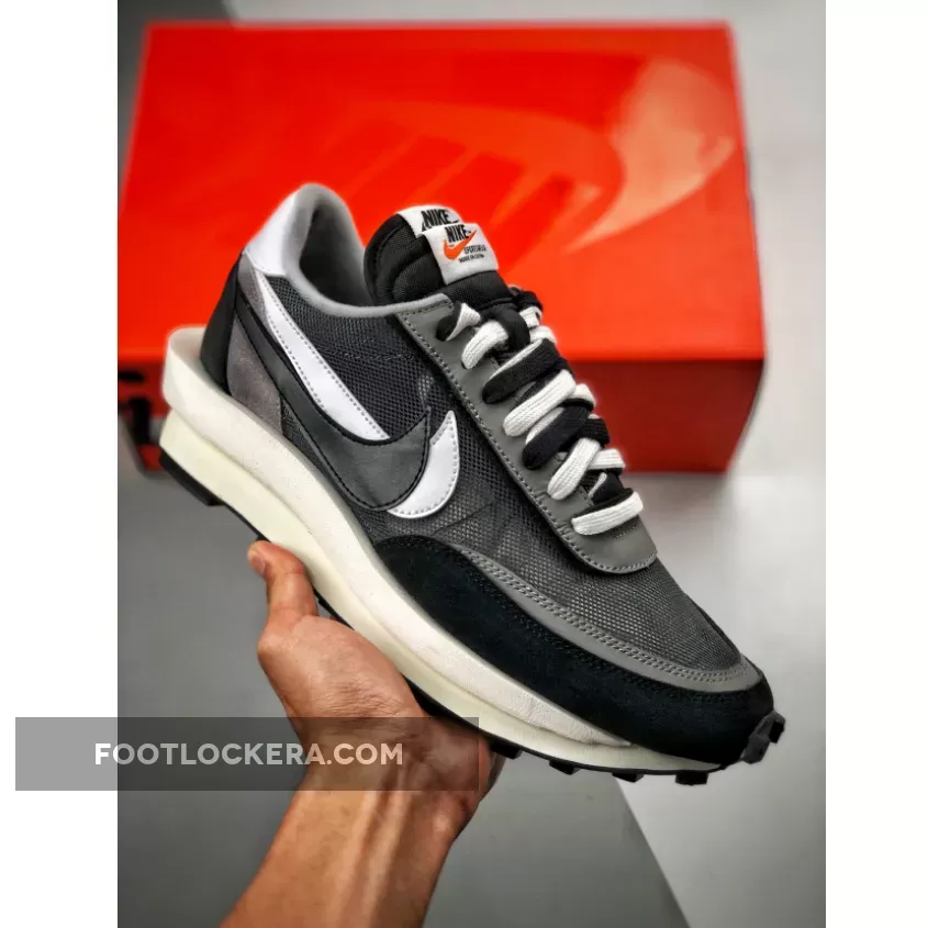 sacai x Nike LDWaffle Black BV0073-001 - nike sacai x ld waffle