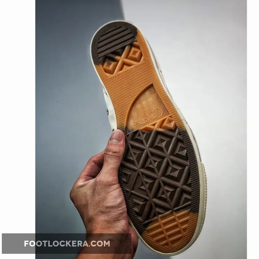 Converse Chuck Taylor All-Star 70 Hi Plus Canvas White | CHUCK 70 EGRET Converse Chuck Taylor All-Star 70 Hi Plus Canvas White | CHUCK 70 EGRET