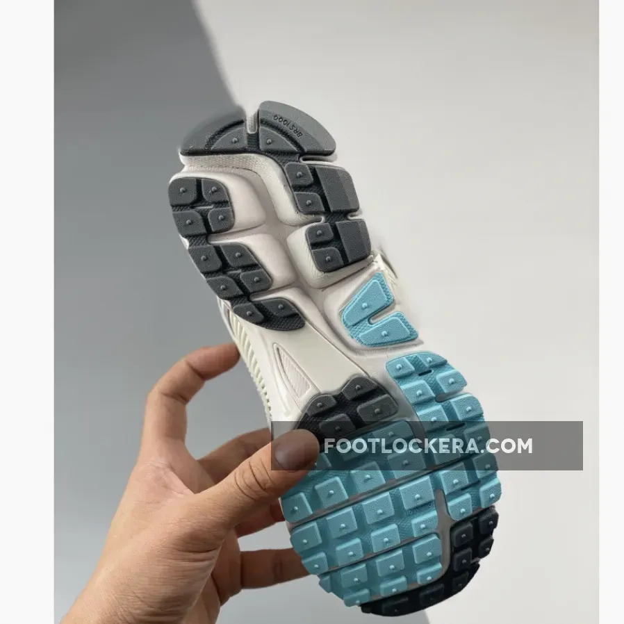 Nike Zoom Vomero 5 520 White/Blue-Silver FN3432-001