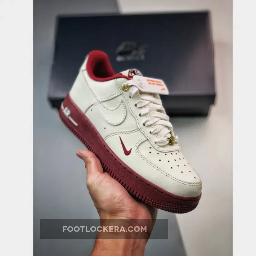 Nike Air Force 1 Low SE Sail Team Red / burgundy air force ones