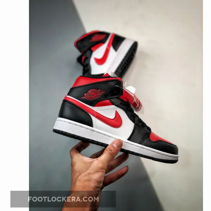 Air Jordan 1 Mid 'Bred Toe' Black/White-Fire Red 554724-079 jordan 1 med