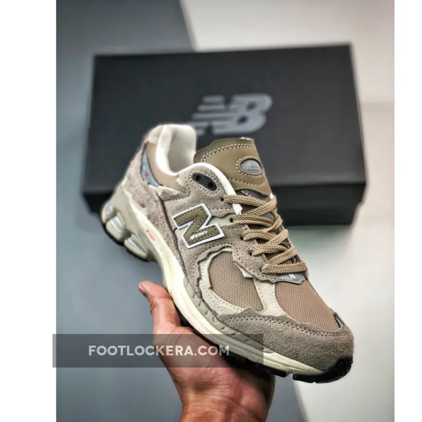 New Balance 2002R Protection Pack Driftwood Khaki / 2002r khaki