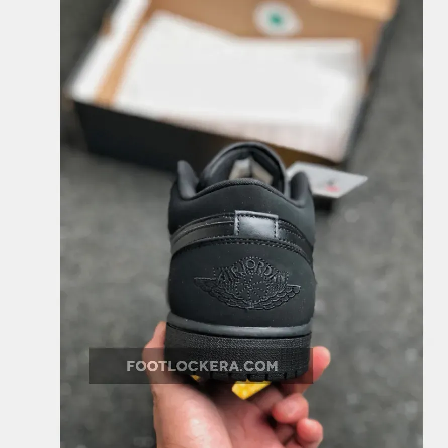 Air Jordan 1 Low 'Triple Black' Online 553558-056