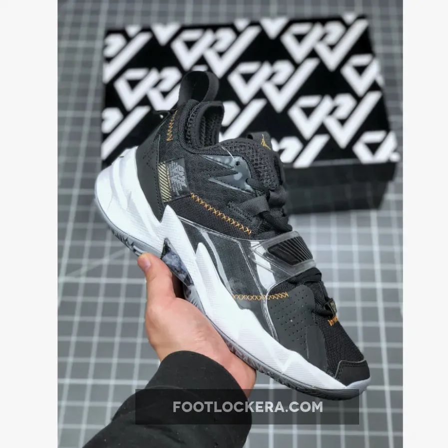 Jordan Why Not Zer0.3 "The Family" Black/Metallic Gold-White CD3003-001