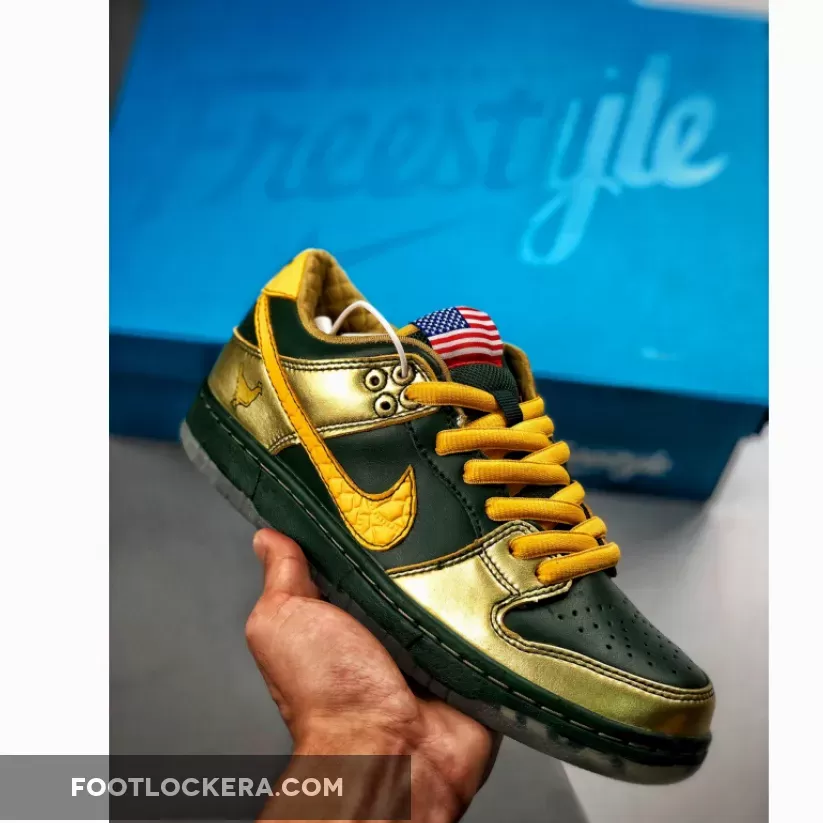 Nike SB Dunk Pro Low "Doernbecher" Fir/University Gold-Metallic Gold BV8740-377
