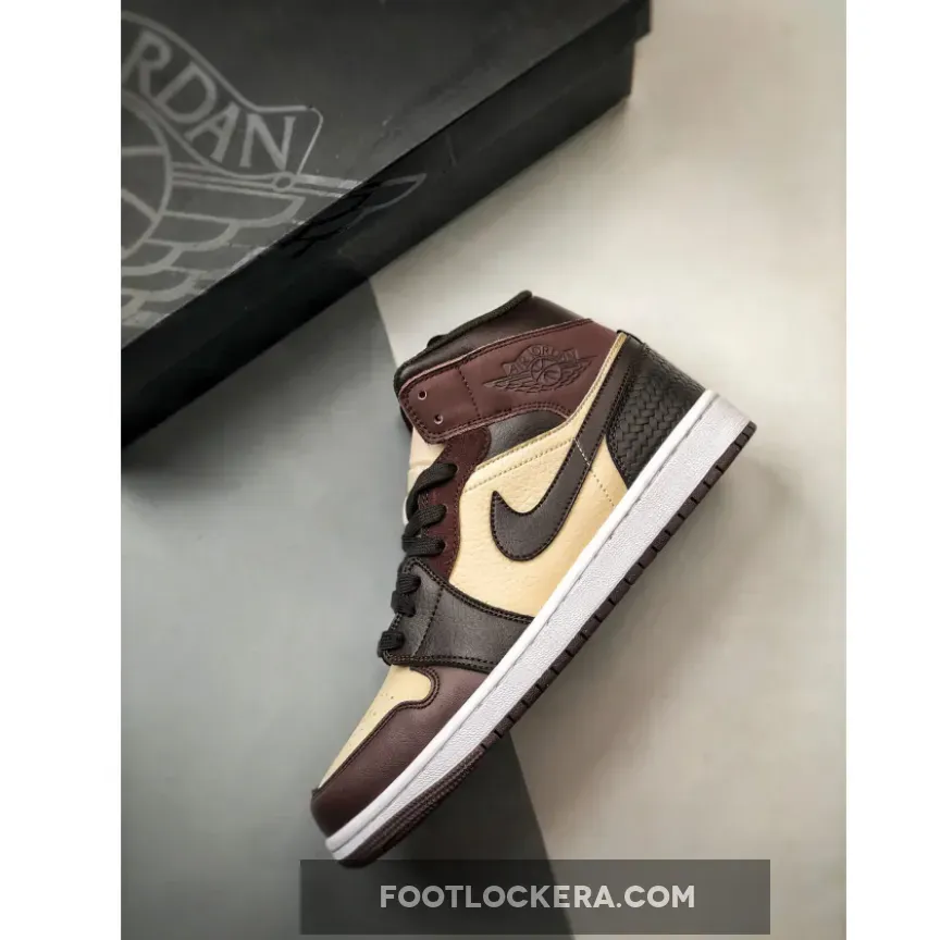 Air Jordan 1 Mid SE "Paris YMCA" Velvet Brown/Sanddrift Air Jordan 1 Mid SE "Paris YMCA" Velvet Brown/Sanddrift
