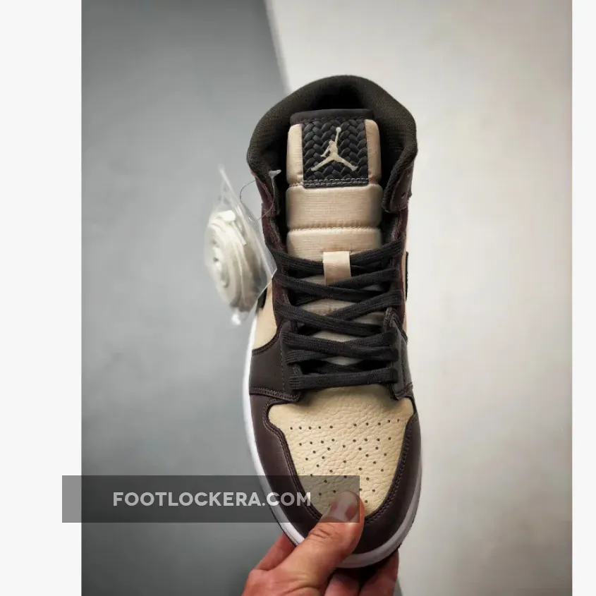 Air Jordan 1 Mid SE "Paris YMCA" Velvet Brown/Sanddrift Air Jordan 1 Mid SE "Paris YMCA" Velvet Brown/Sanddrift
