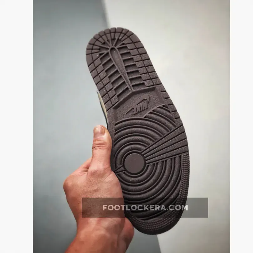 Air Jordan 1 Mid SE "Paris YMCA" Velvet Brown/Sanddrift Air Jordan 1 Mid SE "Paris YMCA" Velvet Brown/Sanddrift