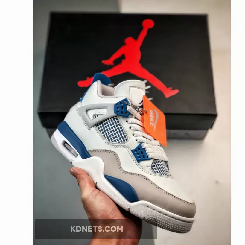 Air Jordan 4 "Military Blue"