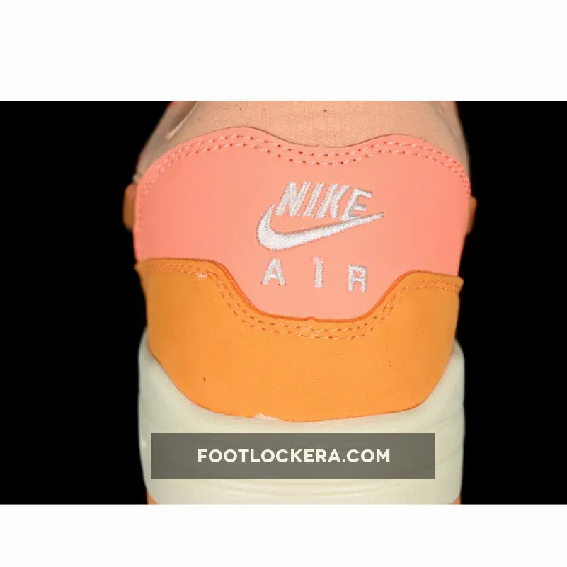 AIR MAX 1 PUERTO RICO DAY ORANGE FROST/CITRON PULSE/COCONUT MILK AIR MAX 1 PUERTO RICO DAY ORANGE FROST/CITRON PULSE/COCONUT MILK