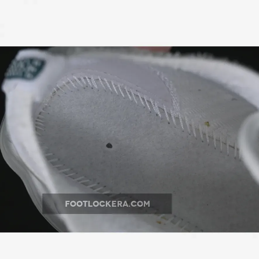 AIR MAX SCORPION FK WHITE/EARTH BLUE/WHITE/WHITE/WHITE/CLEAR EMERALD GREEN AIR MAX SCORPION FK WHITE/EARTH BLUE/WHITE/WHITE/WHITE/CLEAR EMERALD GREEN