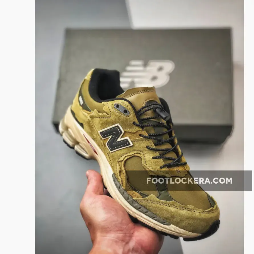 New Balance 2002R Ripstop Protection Pack Tan