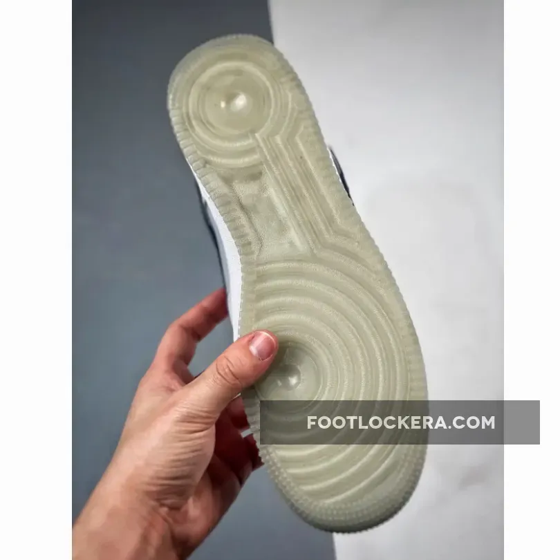 Nike Air Force 1 07 Carbon Grey Nike Air Force 1 07 Carbon Grey