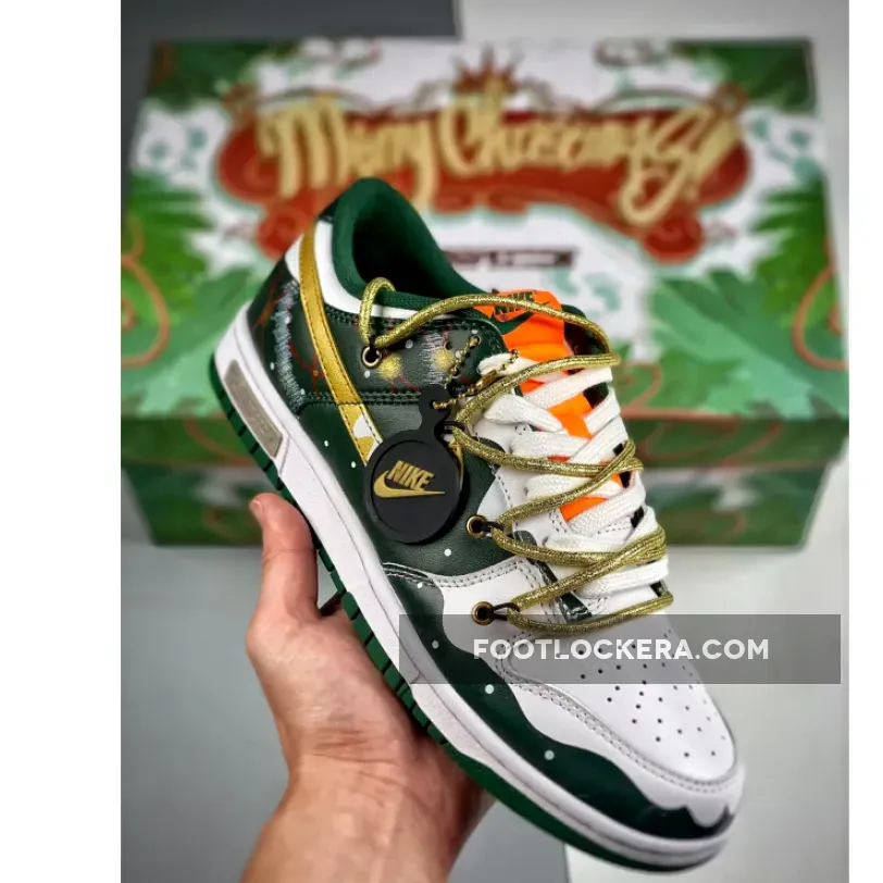 Nike Dunk Low ‘Christmas’ Green White