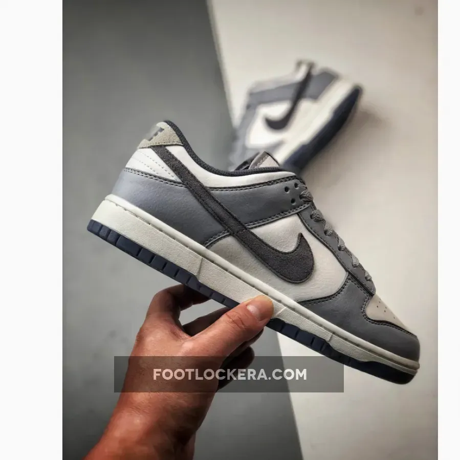 Nike Dunk Low White/Platinum Tint-Light Carbon