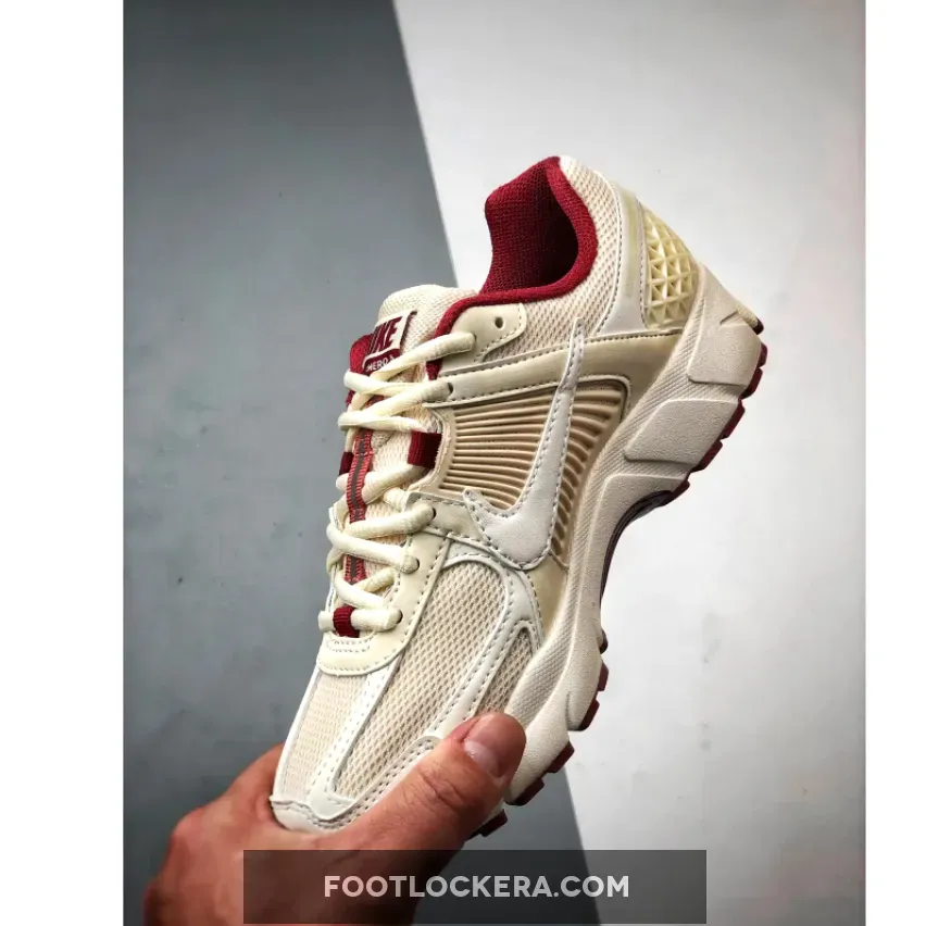 Nike Zoom Vomero 5 Valentines Day Nike Zoom Vomero 5 Valentines Day