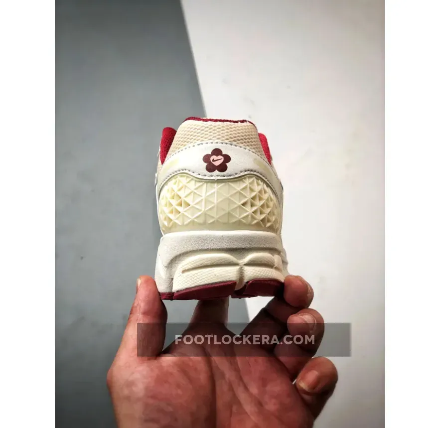 Nike Zoom Vomero 5 Valentines Day Nike Zoom Vomero 5 Valentines Day